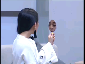 Casablanca Spray Cologne Glass 100ml | Parfum Pria Wanita Wangi Tahan Lama\\n\\n Apa Itu Casablanca Spray Cologne?\\n\\nCasablanca Spray Cologne adalah parfum berkualitas tinggi yang dirancang untuk digunakan sehari-hari oleh pria dan wanita dari berbagai usia. Dengan botol kaca 100ml, Casablanca Spray Cologne menawarkan wangi yang tahan lama dan aromatik yang dapat memperkuat penampilan Anda.\\n\\n Keunggulan Parfum Casablanca\\n\\nCasablanca Spray Cologne memiliki beberapa keunggulan yang menjadikannya pilihan yang ideal untuk digunakan sehari-hari:\\n\\n* **Wangi Tahan Lama**: Casablanca Spray Cologne memiliki wangi yang tahan lama, sehingga Anda tidak perlu khawatir tentang aroma yang hilang sepanjang hari.\\n\\n* **Berkualitas Tinggi**: Parfum ini dibuat dengan bahan-bahan berkualitas tinggi yang aman untuk kulit dan tidak menyebabkan iritasi.\\n\\n* **Untuk Semua Usia**: Casablanca Spray Cologne cocok untuk digunakan oleh pria dan wanita dari berbagai usia, membuatnya menjadi pilihan yang ideal untuk semua orang.\\n\\n Cara Menggunakan Parfum Casablanca\\n\\nBerikut adalah beberapa tips tentang cara menggunakan Casablanca Spray Cologne:\\n\\n* **Gunakan Setelah Mandi**: Aplikasikan parfum setelah mandi untuk mendapatkan hasil yang optimal.\\n\\n* **Pakai di Titik Pulsasi**: Aplikasikan parfum pada titik pulsasi seperti leher, lengan, dan belakang telinga untuk mendapatkan aroma yang lebih kuat.\\n\\n* **Jangan Rubah**: Jangan menggosok kulit Anda setelah menerapkan parfum, karena ini dapat merusak molekul aroma.\\n\\n Manfaat Parfum Tahan Lama untuk Sehari-hari\\n\\nParfum tahan lama seperti Casablanca Spray Cologne memiliki beberapa manfaat yang dapat meningkatkan penampilan Anda sehari-hari:\\n\\n* **Meningkatkan Kepercayaan Diri**: Aroma yang tahan lama dapat meningkatkan kepercayaan diri Anda dan membuat Anda merasa lebih percaya diri.\\n\\n* **Membuat Penampilan Lebih Menarik**: Parfum yang tahan lama dapat menambah daya tarik Anda dan membuat penampilan Anda lebih menarik.\\n\\n* **Membantu Mengatasi Bau Tubuh**: Parfum tahan lama seperti Casablanca Spray Cologne dapat membantu mengatasi bau tubuh dan menjaga aroma Anda tetap segar sepanjang hari.\\n\\n Bagaimana Memilih Parfum yang Tepat?\\n\\nBerikut adalah beberapa tips tentang cara memilih parfum Casablanca yang tepat untuk Anda:\\n\\n* **Pilih Warna yang Sesuai dengan Anda**: Pilih aroma yang sesuai dengan kepribadian Anda dan membuat Anda merasa nyaman.\\n\\n* **Periksa Komposisi Parfum**: Periksa komposisi parfum untuk memastikan bahwa tidak ada bahan yang dapat menyebabkan iritasi pada kulit Anda.\\n\\n* **Coba Sebelum Membeli**: Coba parfum sebelum membelinya untuk memastikan bahwa aroma tersebut cocok dengan Anda.\\n\\n Parfum Casablanca Cocok Untuk Siapa?\\n\\nCasablanca Spray Cologne cocok untuk digunakan oleh pria dan wanita dari berbagai usia yang mencari parfum berkualitas tinggi yang tahan lama dan aromatik. Parfum ini cocok untuk digunakan sehari-hari dan dapat meningkatkan penampilan Anda serta meningkatkan kepercayaan diri Anda.\\n\\nDengan keunggulan dan manfaat yang ditawarkannya, Casablanca Spray Cologne adalah pilihan yang ideal untuk digunakan sehari-hari oleh pria dan wanita dari berbagai usia. Jadi, mulailah mencoba Casablanca Spray Cologne hari ini dan rasakan manfaatnya untuk penampilan Anda!\n}