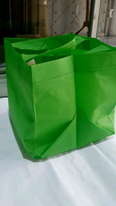 Goodybag Kotak Hijau Bisa Custom Uk 23 x 35