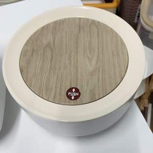 2L Mini Press Desktop Trash Can With Lid Multipurpose Aesthetic Grabage Bin On Table