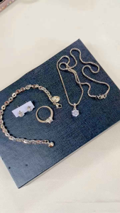 RinaXp - Set Perhiasan Wanita Lengkap dengan Kalung, Gelang, Cincin & Anting