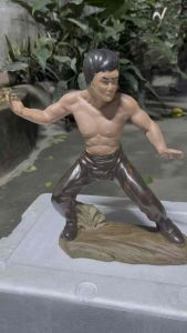 Tượng lý tiểu long trang trí cây bonsai tiểu cảnh đẹp tượng điêu khắc decod không gian