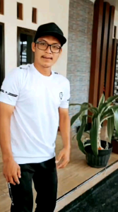 BAJU LARI 1 SET PRIA WANITA F02