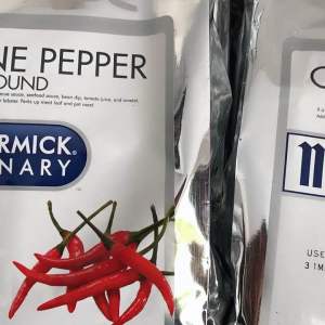 McCormick Cayenne Pepper Ground 1kg: Hot Pepper for Flavoring