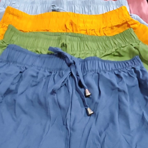 Square Pants Challis: Fitted Waistline & One Pocket Side