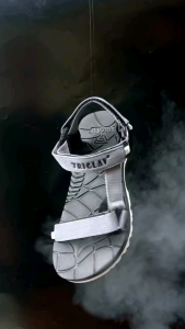 TRIGLAV Sandal Gunung Pria Premium: Sendal Outdoor Berkualitas