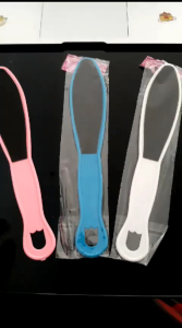 RS-SIKAT PENGHALUS TUMIT KAKI & KAKI AGAR SEMAKIN MULUS