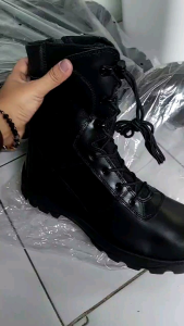 Sepatu PDL TNI Resleting: Sepatu Desain Ergonomis untuk Aktivitas Militer