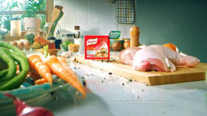 Royco Bumbu Kaldu Penyedap Makanan Rasa Sapi dan Ayam Isi 12 x 8gr Royco Sachet Renceng