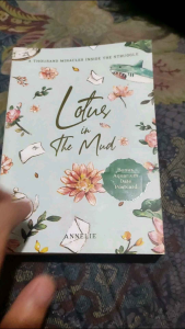 novel Lotus in the mud by Annelie