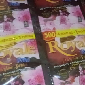 Royale pewangi pakaian renceng 12pcs