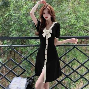 85 - Đầm Dệt Kim Mongtoghi Dáng Chữ A Cổ V Phối Nơ Xinh Xắn Thời Trang Cho Nữ