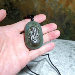 Premium Nephrite natural bicolors caramel brown and greenish Tiger on mountain Jade pendant/handheld (with certificate) [Natural Crystal] 精品和田玉天然双色且末糖深青白巧雕上山虎吊坠/手把(带证书)