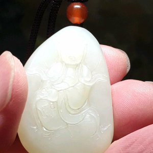 Premium Nephrite warm whitish light greenish light yellowish Quan Yin Jade pendant/handheld (with certificate) [Natural Crystal] 和田玉暖白带淡青黄观音吊坠(带证书)