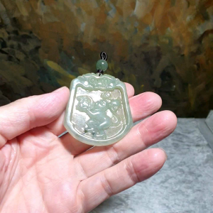 Gegegems Collection Type A Jadeite icy light green Monkey and Pi Xiu pendant (with certificate) 翡翠淡绿冰种貔貅牌头猴子吊坠(带证书)