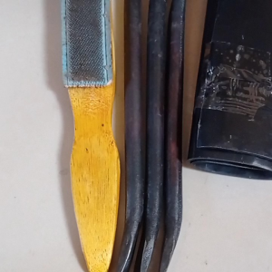 Peralatan Tambal Ban: Karat Tambal Ban, Cukit Ban 3Pcs, dan Obeng Pembuka Pentil