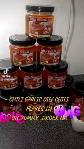 YUMMY CHILI GARLIC OIL/ CHILI FLAKES IN OIL/ DELICIOUS/ MASARAP NA APPETIZER