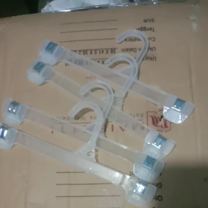Gantungan Jepit Celana Dorong Ukuran 20cm