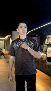 Baju Koko Best Seller Warna Mahogany Terbaru 2025 Bordir Dewasa Pakaian Muslim Pria Lengan Pendek Bahan Toyobo Premium