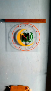 jam dinding akrilik LED motif kaligrafi ALLAH ukuran 25x25 cm + gratis batere AA