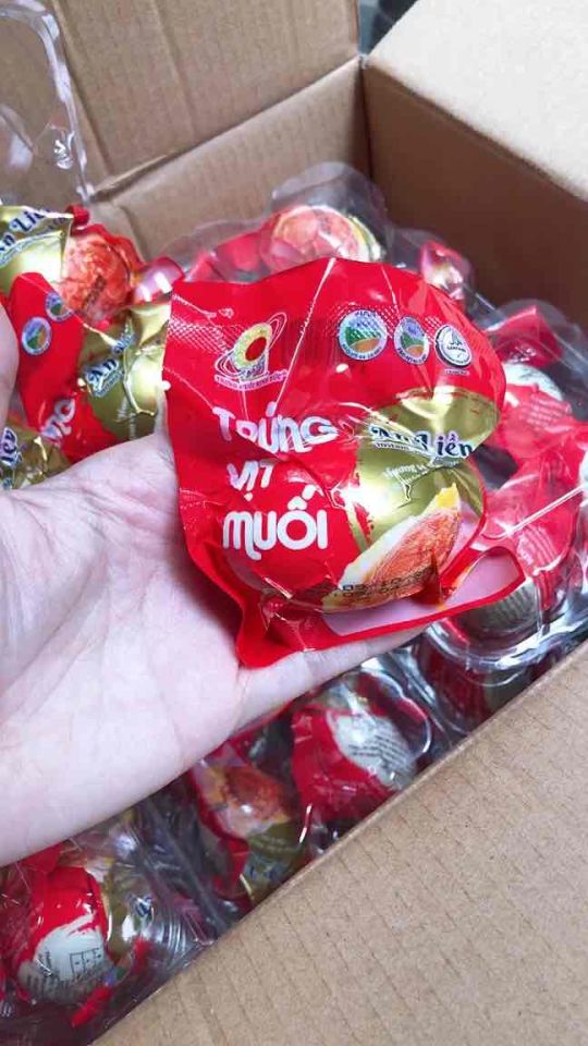 Mua 10 + Tặng 2 Trứng Vịt Muối Tươm Dầu Ăn Liền Tiện Lợi Đặc Sản Sóc Trăng