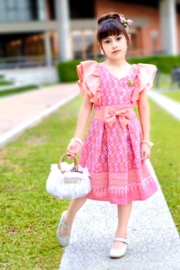 ชุดไทยประยุกต์ ชุดเดรสผ้าไทยเด็กผู้หญิง งานสวยน่ารักใส่ได้ทุกโอกาส