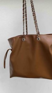 พร้อมจัดส่ง 🥐 Cara กระเป๋าสะพายไหล่ หนัง pu