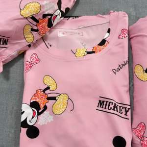 ชุดนอนขาสั้น ชุดนอน เสื้อมิกกี้เม้าส์ ชุดนอนมิกกี้เม้าส์ ชุดนอนใหม่พร้อมส่ง พร้อมถุงผ้าเซทมิกกี้เม้าส์ mickeymouseชุด mickeymouseเสื้อนอน mickeyเม้าส์ชุดนอน ชุดนอนmicกี้เม้าส์ ชุดมิกกี้ - Lazada