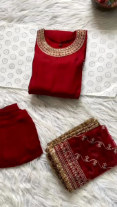 [PRE-ORDER] Ready Made Sequence Work Gown  ( Delivery 15 days )