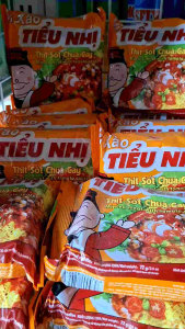 thùng 30gói mì xào tiểu nhị đậm chất thơm ngon giàu chất dinh dưỡng được làm bột mì 1001% cho ra sợi mì day ngon đọc đáo