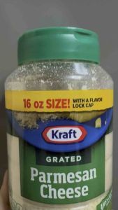 453g / 16 oz Kraft Grated Parmesan Cheese with lock cap