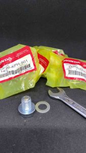 น้ำมัน เครื่องหัวแม่เหล็ก สีลม พร้อมแหวนมีเนียม HONDA WAVE DREAM SCOOPY-I CLICK ICON PCX เบอร์ 17 เกลียว 12*1.5