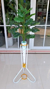 Pohon monstera artificial 18 daun / Daun monstera dengan pot standing besi