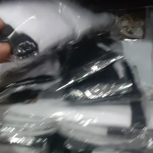 KAUS KAKI HITAM PUTIH..SD/SMP/SMA..WARNA HITAM PUTIH..