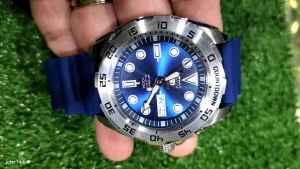 Seiko 5 countdown bezel blue dial fully automatic self winding watch made from japan