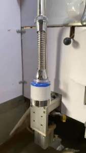 Đầu vòi rửa bát chén tăng áp LỌC KHỬ  DƯ điều hướng xoay 360 độ dài