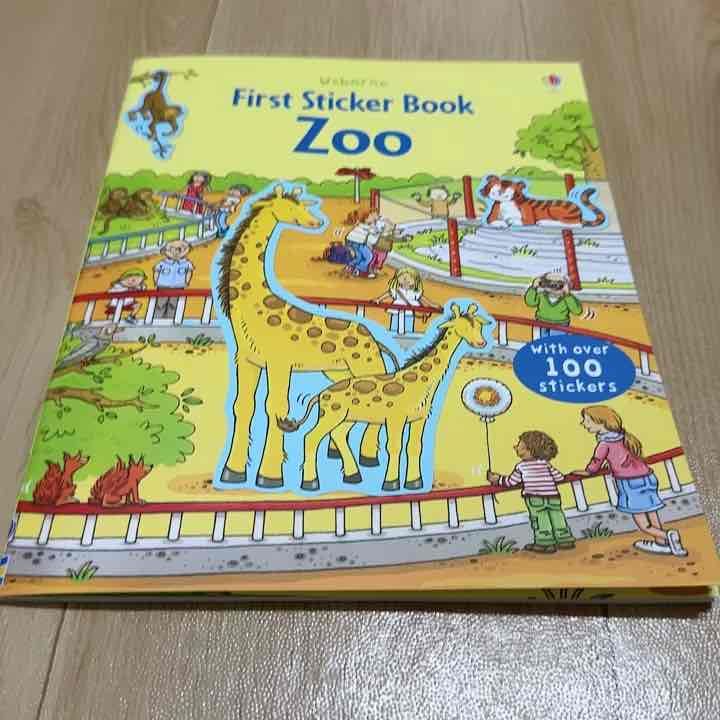 🌟มาใหม่🌟 Zoo first sticker book สมุดภาพสติ๊กเกอร์ (เนื้อหาเป็นภาษาอังกฤษ) sticker book หนังสือนิทานภาษาอังกฤษ หนังสืออ่านเสริมความรู้ หนังสือกิจกรรม