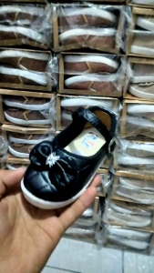 sepatu slip on anak perempuan model pita mutiraa size 22-25