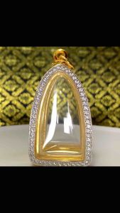 กรอบพระสำเร็จรูป งานจิวเวลรี่ทองอิตาลี ทรงเตารีดใหญ่ (ขนาดหน้ากระจก 2.5x4.3 cm.) รหัส 860 กรอบรูปพระ กรอบรูป พระ กรอบรูปพระพุทธเจ้า - Lazada