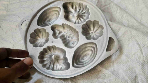 Cetakan Kue Cubit Seafood Motif Ikan Bholu: Bolu Kering Kukus Jadul & Klembem