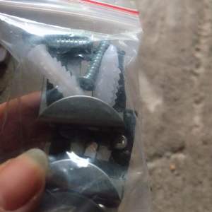 Bộ 3 gá inox treo gương nhà tắm ( gá đỡ gương)