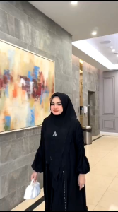 Gamis Syari Karmila Ayumi: Pilihan Modis untuk Wanita
