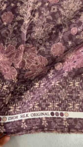 GRATIS ONGKIR kain dyiorsilk motif maghani | motif bunga pinggir | sarimbit keluarga | warna Burgandy