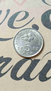 100% authentic Malaysia 2009 5 cent old good condition #0238 *Actual photo taken not from library photo Country: Malaysia Period: Federation of Malaysia 1967 - 2024 Coin type: Circulation coins Denomination: 5 sen Year: 2009 Edge type: Reeded