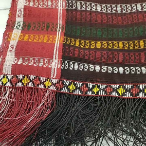 Ulos bintang maratur tenun Tarutung pakaian adat Batak toba