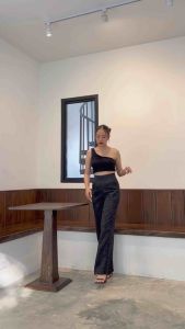 กางเกงขากระบอกตรง ซิปหลัง ผ้าทวิส เนื้อนุ่ม ไม่คัน