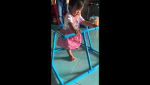 รถหัดเดินเด็ก คอกหัดเดินเด็ก อุปกรณ์ช่วยหัดเดินเด็ก หัดยืนเด็ก เป็นสินค้าจาก ท่อPVC