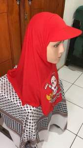 Hijab Anak Topi Sporty Merah Putih Agustus Usia 4-8th