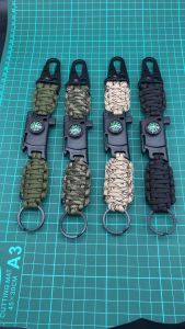 พวงกุญแจถักเชือกparacord 4mm.ตะขอโลหะ อย่างดี แข็งแรงทนทาน ความยาวประมาณ 23cm. มีใบมีด นกหวีด แท่งแมกนีเซียมจุดไฟ เข็มทิศ