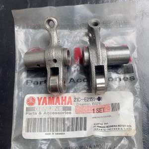 PLATUK KLEP ARM VALVE ROCKER BYSON BISON ORIGINAL 21C-E2151-00