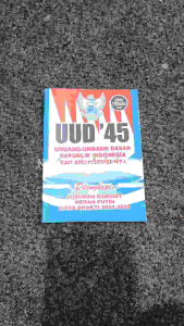 Buku UUD 45 Terbaru / Undang Undang Dasar Republik Indonesia 1945 48 Halaman